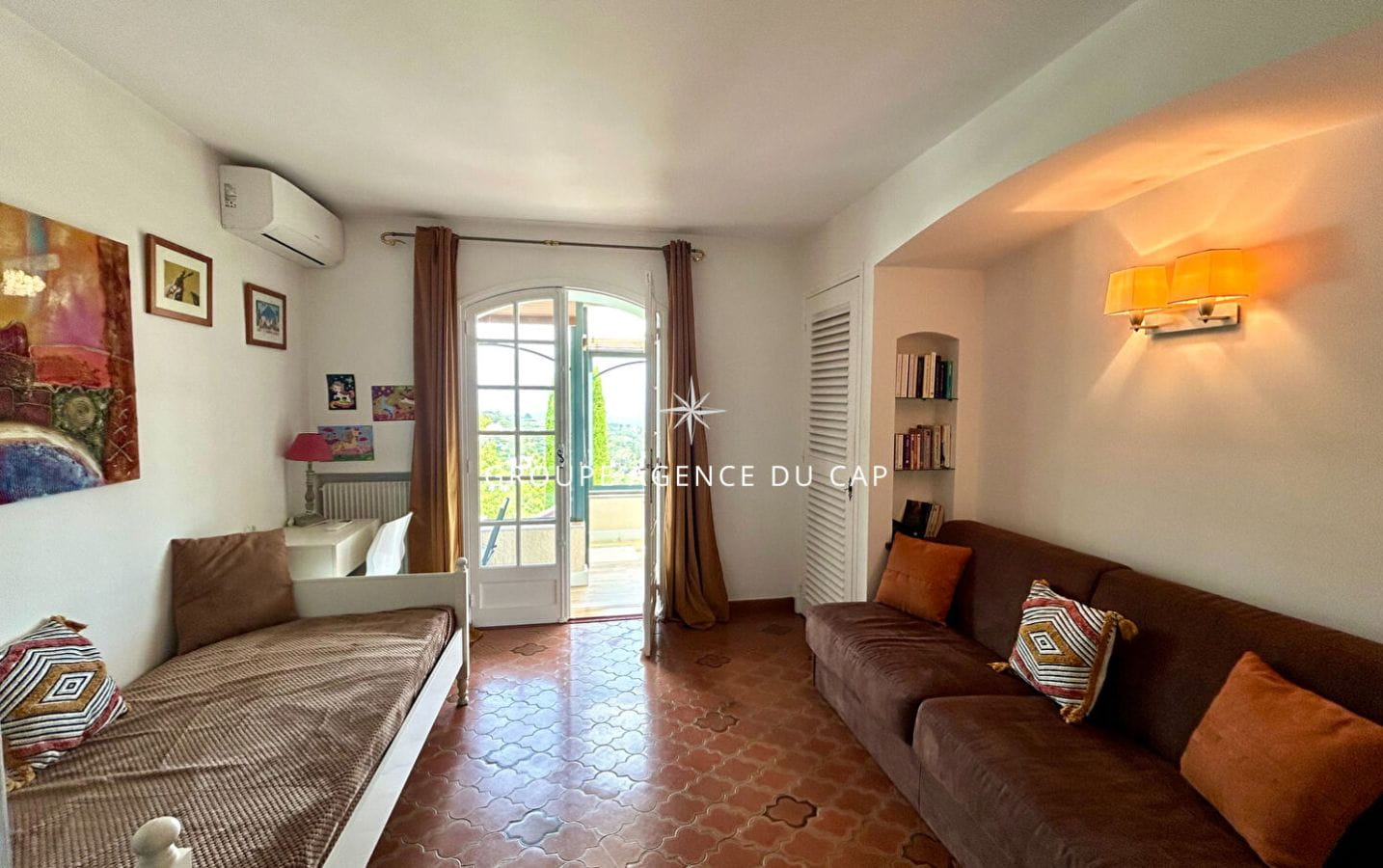 villa vue mer les issambres avec piscine et 4 chambres avec t2 Image 5