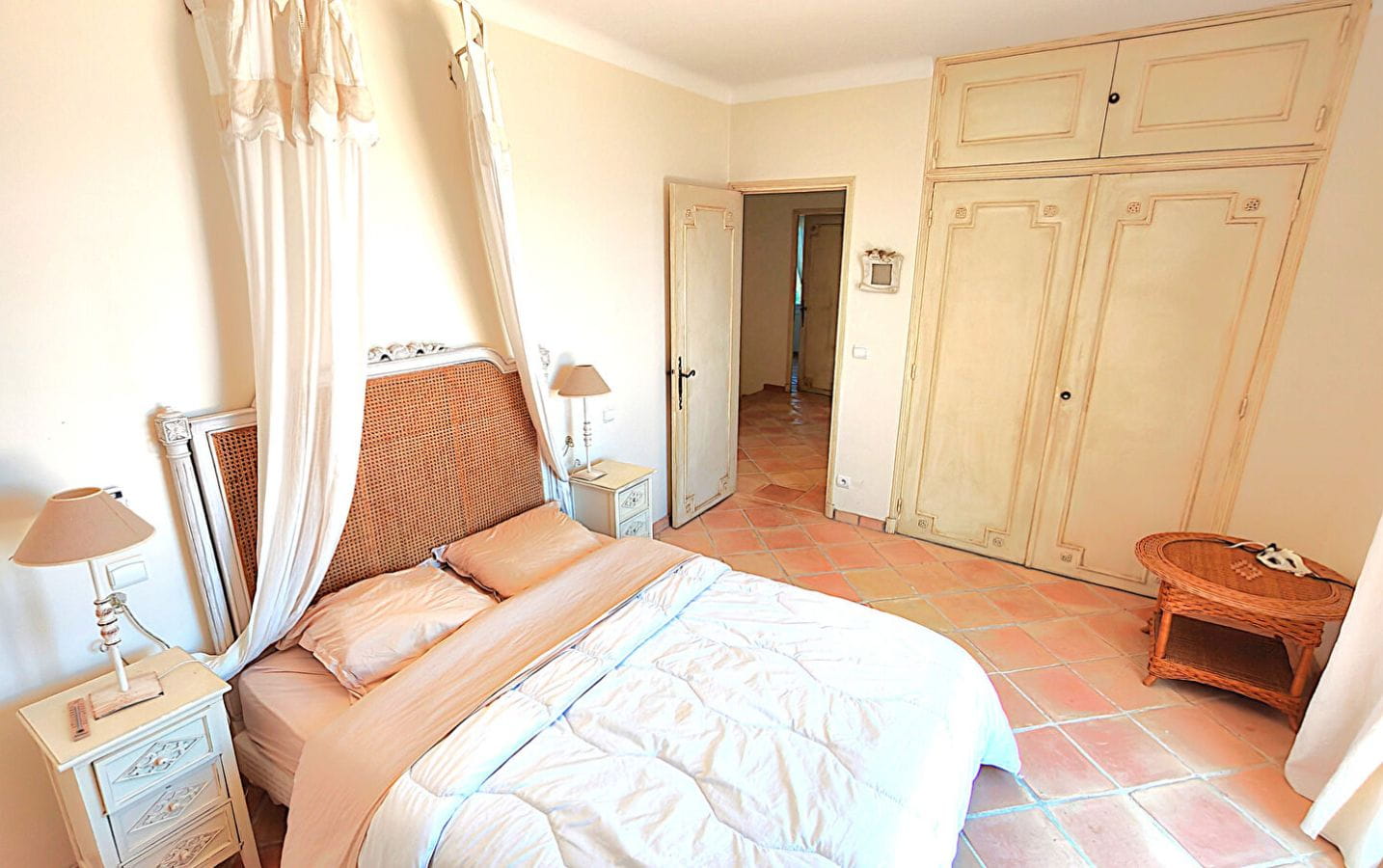 A VENDRE – VILLA TRES BELLE VUE MER – 5 CHAMBRES ET BUREAU – PISCINE – GARAGE DOUBLE – PLAGES ET COMMERCES A PIED – LES ISSAMBRES Image 12