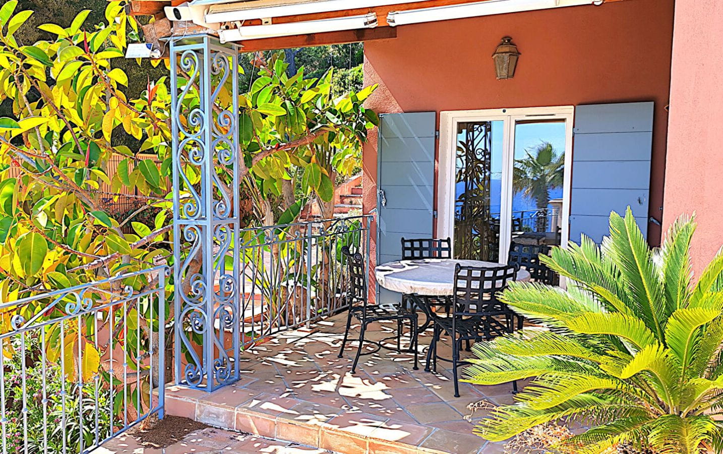 A VENDRE – VILLA TRES BELLE VUE MER – 5 CHAMBRES ET BUREAU – PISCINE – GARAGE DOUBLE – PLAGES ET COMMERCES A PIED – LES ISSAMBRES Image 15