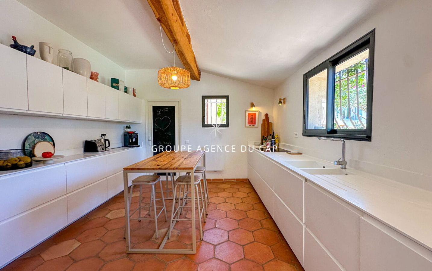 Villa à vendre 170m2 piscine garage, à quelques pas du centre ville de Sainte-Maxime Image 4