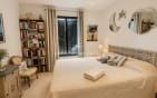 FOR SALE – 4-ROOM APARTMENT WITH 3 BEDROOMS – TERRACE WITH SEA AND HILL VIEWS – GARAGE AND CELLAR (31sqm) – NEAR SAINTE-MAXIME TOWN CENTRE Min 10