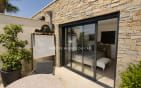 FOR SALE – 4-ROOM APARTMENT WITH 3 BEDROOMS – TERRACE WITH SEA AND HILL VIEWS – GARAGE AND CELLAR (31sqm) – NEAR SAINTE-MAXIME TOWN CENTRE Min 5