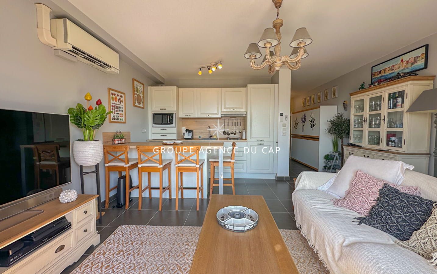 EXCLUSIVITE : APPARTEMENT 45M2 AVEC VUE MER A SAINTE MAXIME AVEC PARKING ET GARAGE Image 5