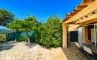FOR SALE IN LES ISSAMBRES: APARTMENT WITH SEA VIEW OVERLOOKING THE GULF OF SAINT-TROPEZ Min 5