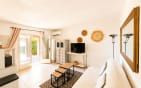 FOR SALE IN LES ISSAMBRES: APARTMENT WITH SEA VIEW OVERLOOKING THE GULF OF SAINT-TROPEZ Min 6