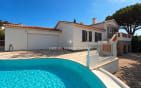 LES ISSAMBRES VILLA DE PLAIN PIED AVEC PISCINE POOL HOUSE ET GARAGE Min 7
