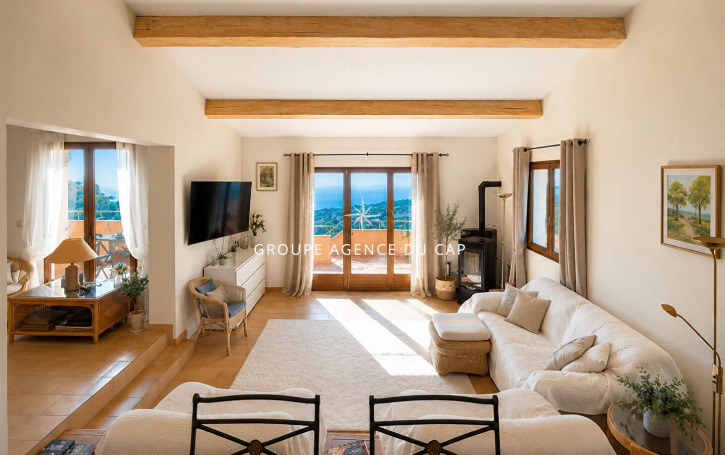 A VENDRE – VILLA DE 150M² AVEC VUE MER PANORAMIQUE  4 CHAMBRES ET GARAGE AUX ISSAMBRES Image 9