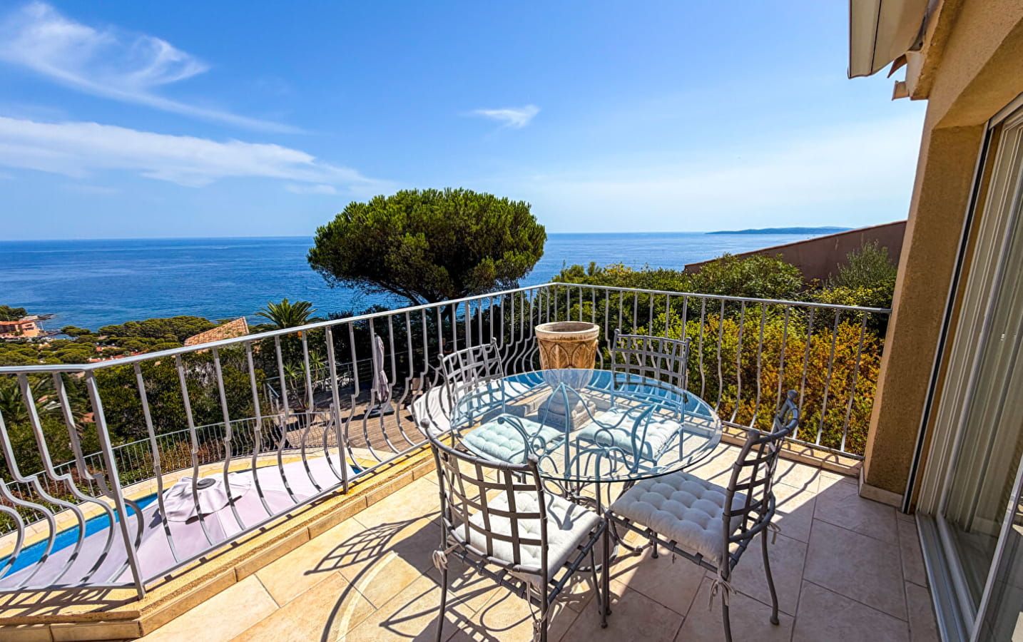 Les Issambres VUE PANORAMIQUE MER Villa  4 pièce(s) 160 m2 Image 15