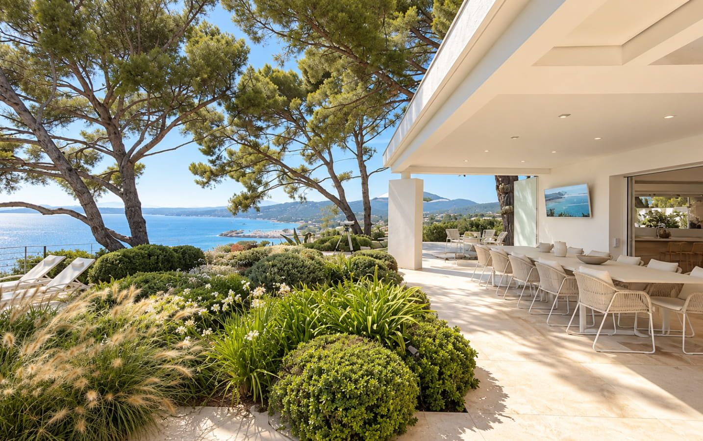 VUE MER PANORAMIQUE GOLFE DE ST TROPEZ PROPRIETE EXCEPTIONNELLE 6 CHAMBRES PISCINE TOUT A PIED Image 13